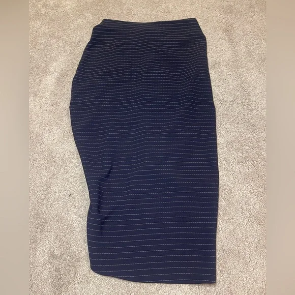Veronica Beard Navy Pencil Skirt with White Stripes - Picture 5 of 6